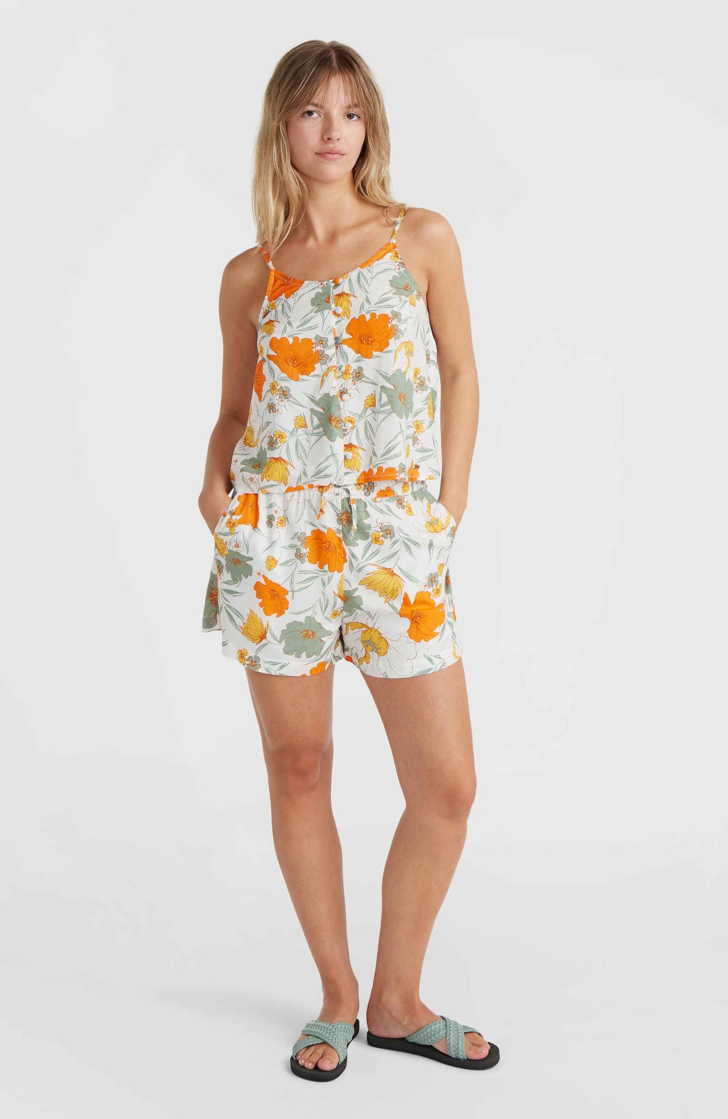 Amiri Beach Shorts - White Bluemchen