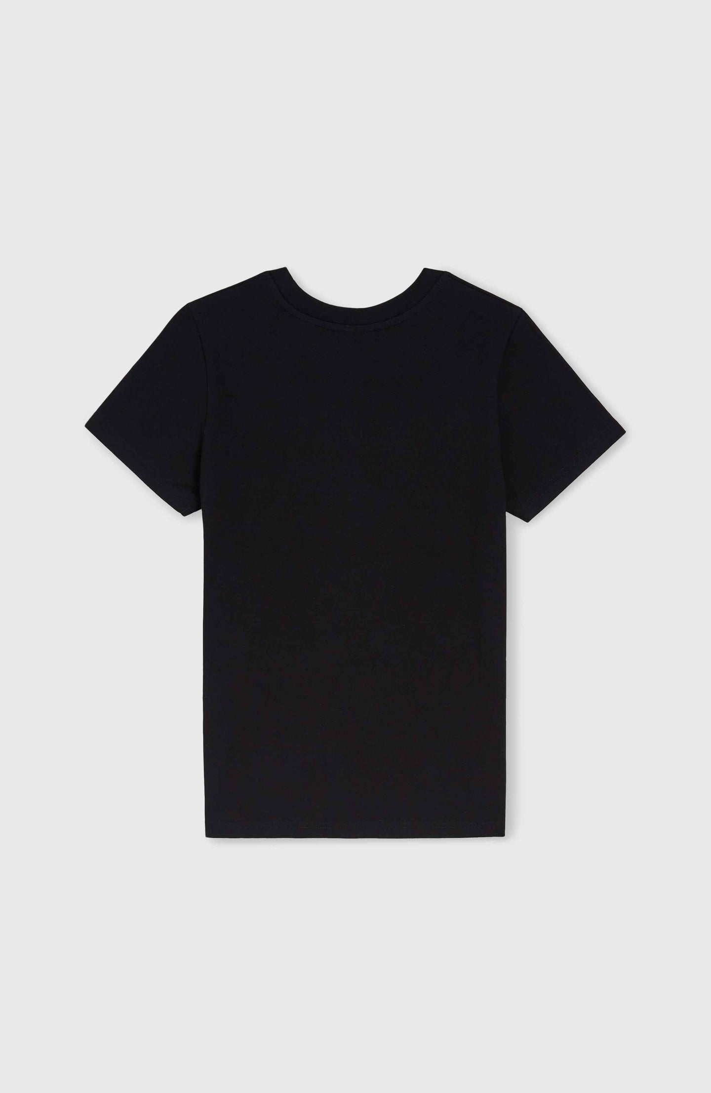 Sefa Graphic T-Shirt - Black Out