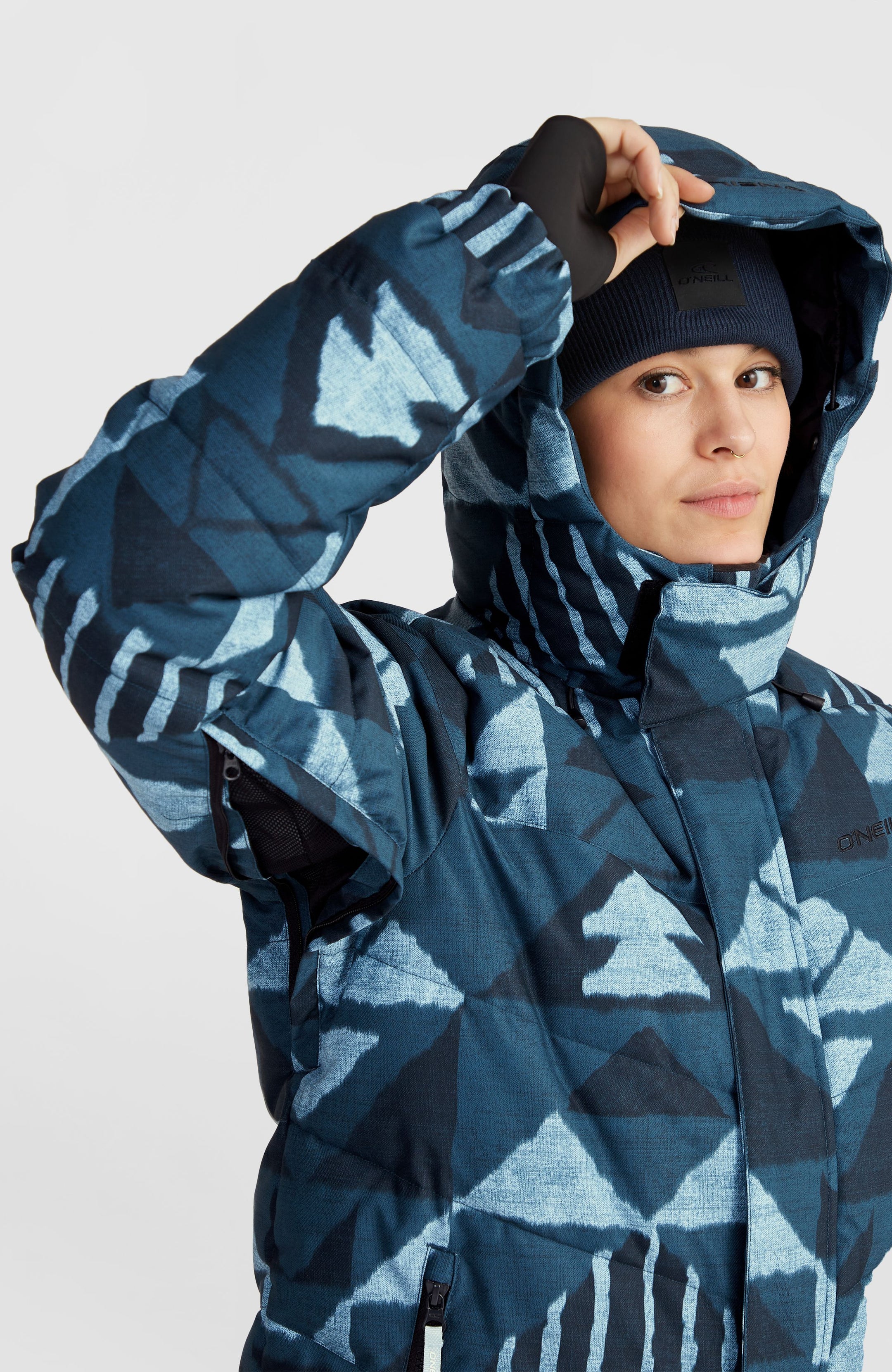 Z.E.N. Puffer Hybrid Jacket - Blue Triangle Ikat