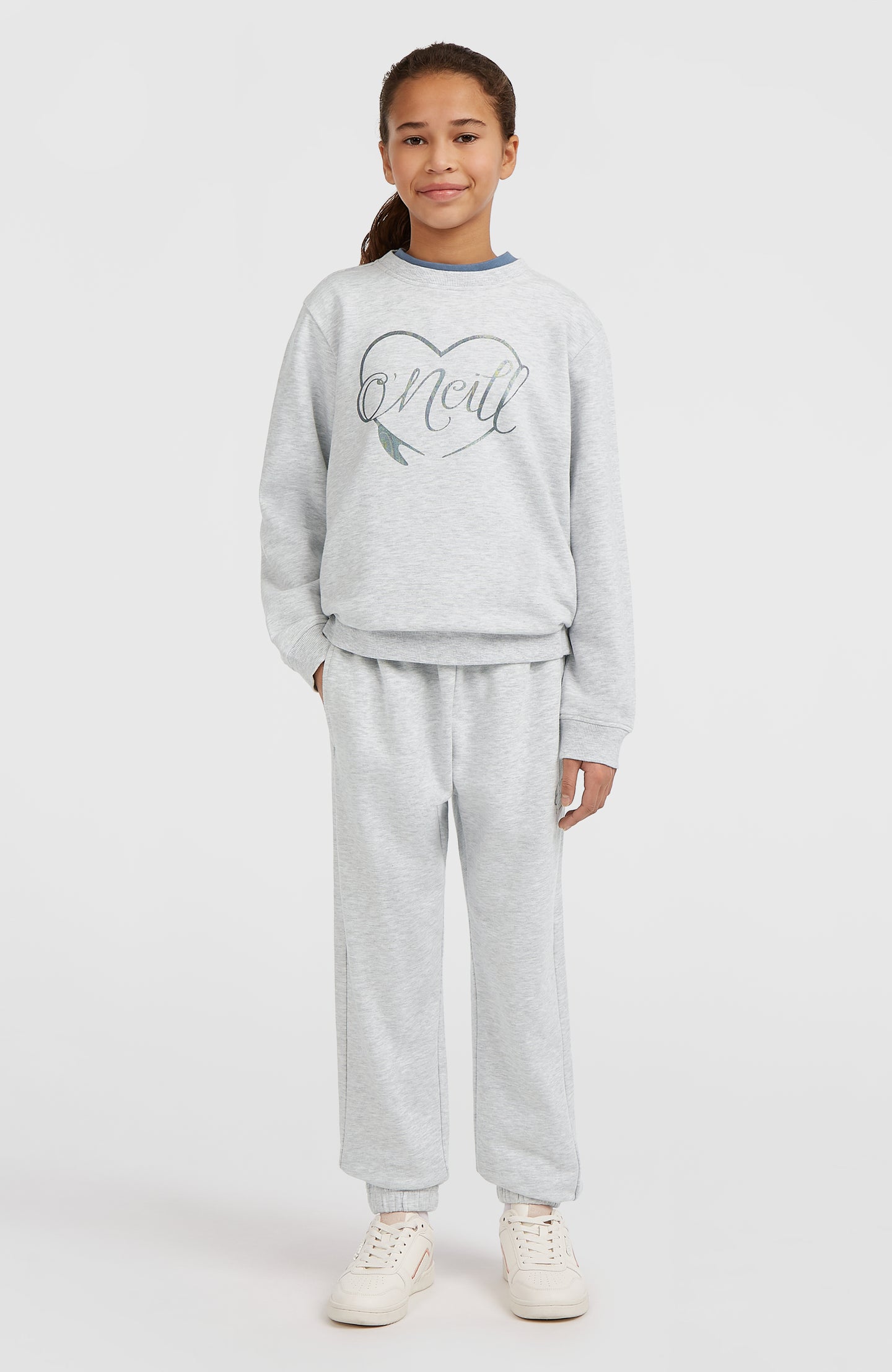 Essentials Crew - White Melange